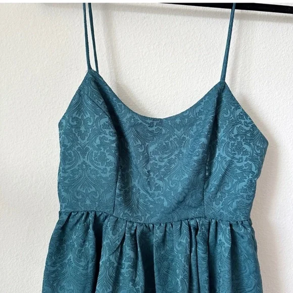 NWT Showpo Entire Love Midi Dress in Emerald Jacquard sz US 4 - Picture 4 of 6